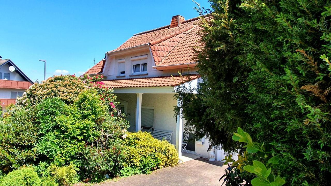 Ferienhaus "Villa Am Eck" Eichenzell Exterior foto